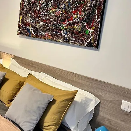 Regina Hotel 3*